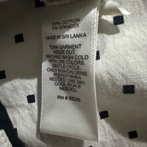 Express fitted Women’s polka dot button down size small - Picture 4 of 5